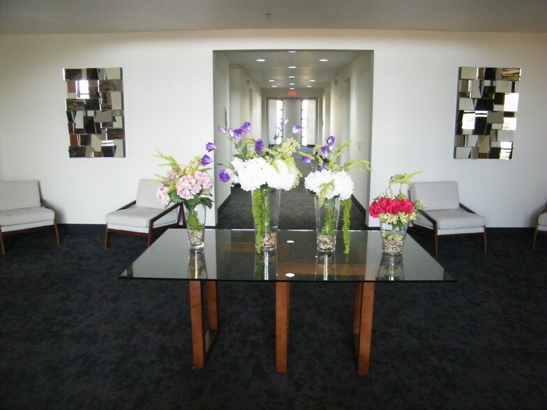 8475 S Eastern Ave, Las Vegas, NV à louer - Hall d’entrée – Image 3 sur 5