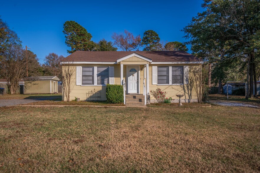 107 Traci Lynn St, Longview, TX à vendre - Photo principale – Image 1 sur 1