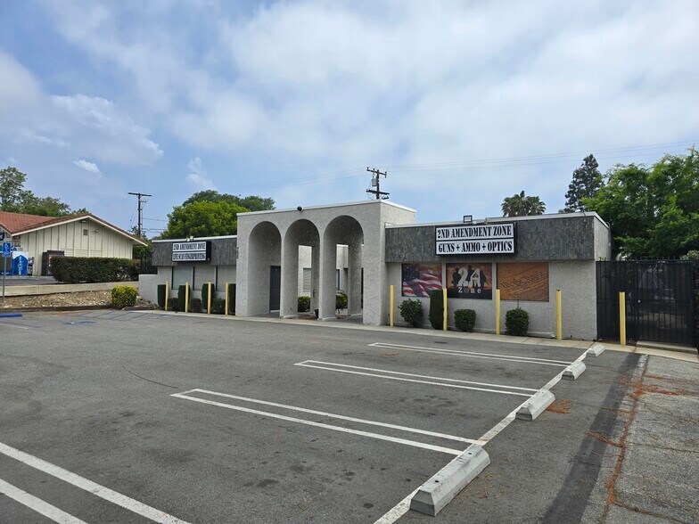 750 N Mountain Ave, Upland, CA à vendre - Photo de l’immeuble – Image 3 sur 31