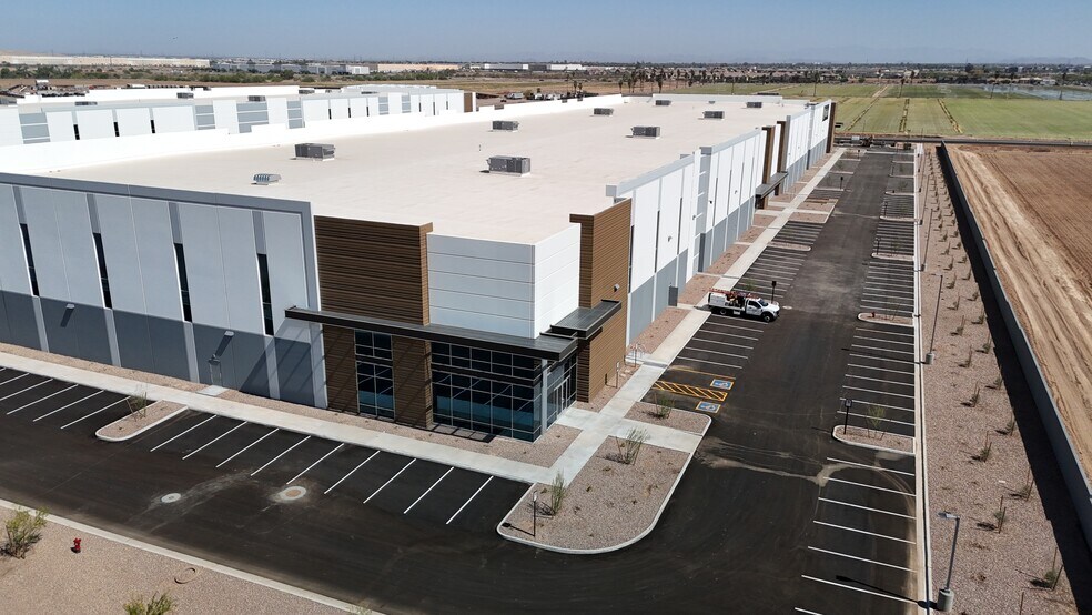 6051 N Ballpark Blvd, Glendale, AZ à vendre - Photo de l’immeuble – Image 2 sur 3