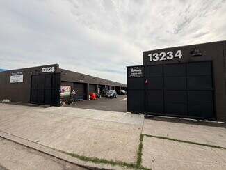 Plus de détails pour 13228-13234 Sherman Way, North Hollywood, CA - Industriel/Logistique à louer