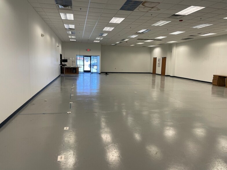 7500 Baker Blvd, Richland Hills, TX à louer - Photo de l’immeuble – Image 3 sur 16