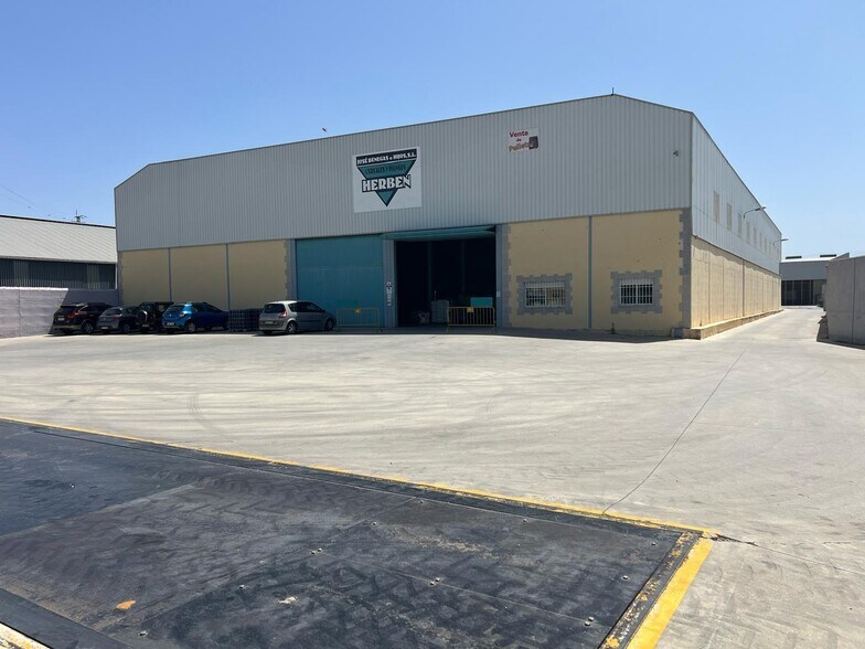 Industriel/Logistique dans Santa Fe à vendre - Photo de l’immeuble – Image 2 sur 33
