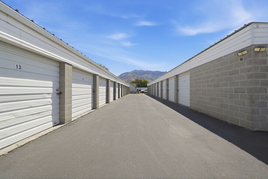 3272 Stephens Ave, Ogden, UT à vendre - Photo de l’immeuble – Image 2 sur 21