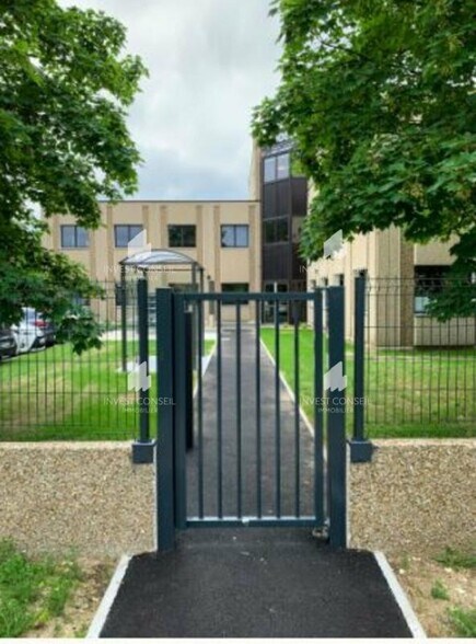 18 Boulevard De La Paix, Cergy à louer - Photo de l’immeuble – Image 2 sur 6