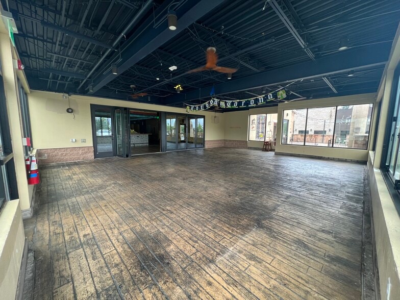 10010 Shops Way, Northborough, MA à louer - Photo de l’immeuble – Image 3 sur 12