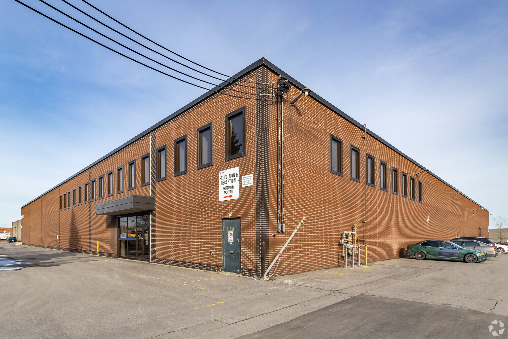 8500 Rue Jarry, Montréal, QC à louer Photo principale– Image 1 sur 4