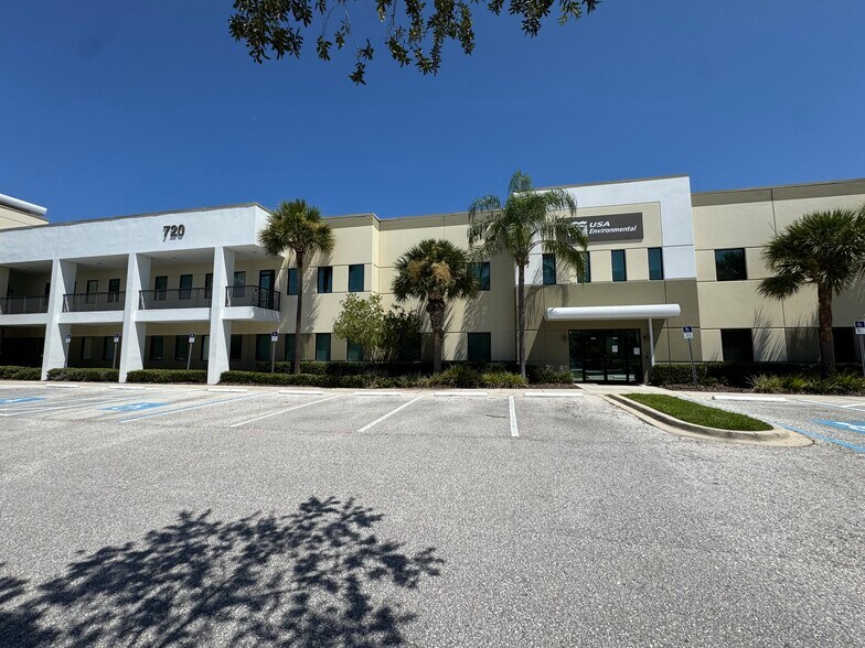 720 N Brooker Creek Blvd, Oldsmar, FL à vendre - Photo de l’immeuble – Image 3 sur 17