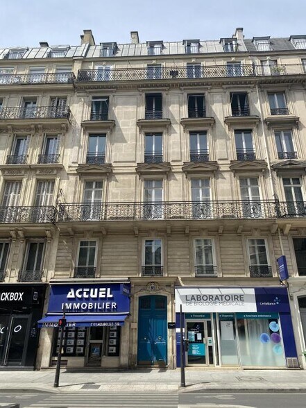 Local commercial dans Paris à louer - Photo de l’immeuble – Image 1 sur 6