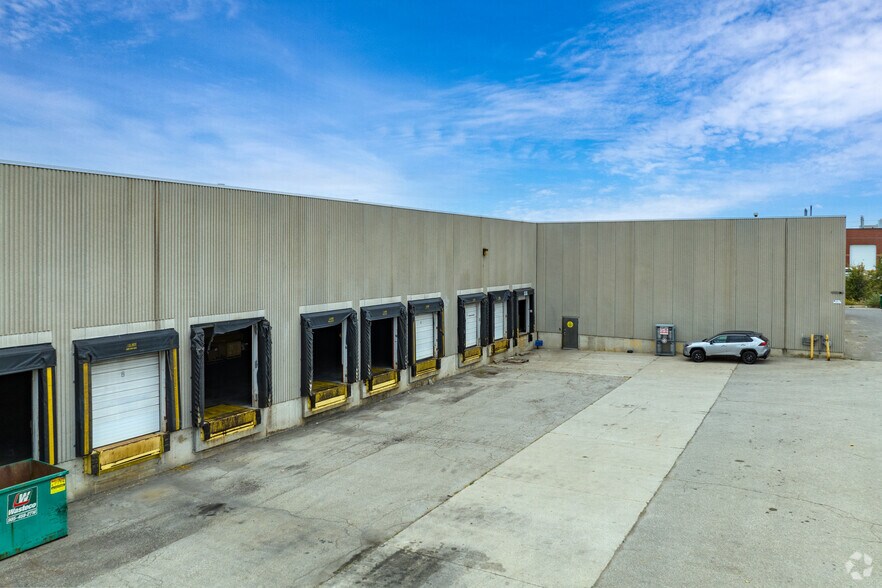 6650 Pacific Cir, Mississauga, ON à louer - Photo de l’immeuble – Image 3 sur 5