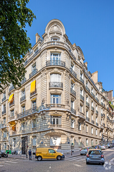 9 Rue De Chaillot, Paris à louer - Photo de l’immeuble – Image 1 sur 5