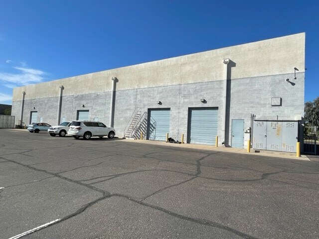 1929 W Lone Cactus Dr, Phoenix, AZ à louer - Photo de l’immeuble – Image 3 sur 6