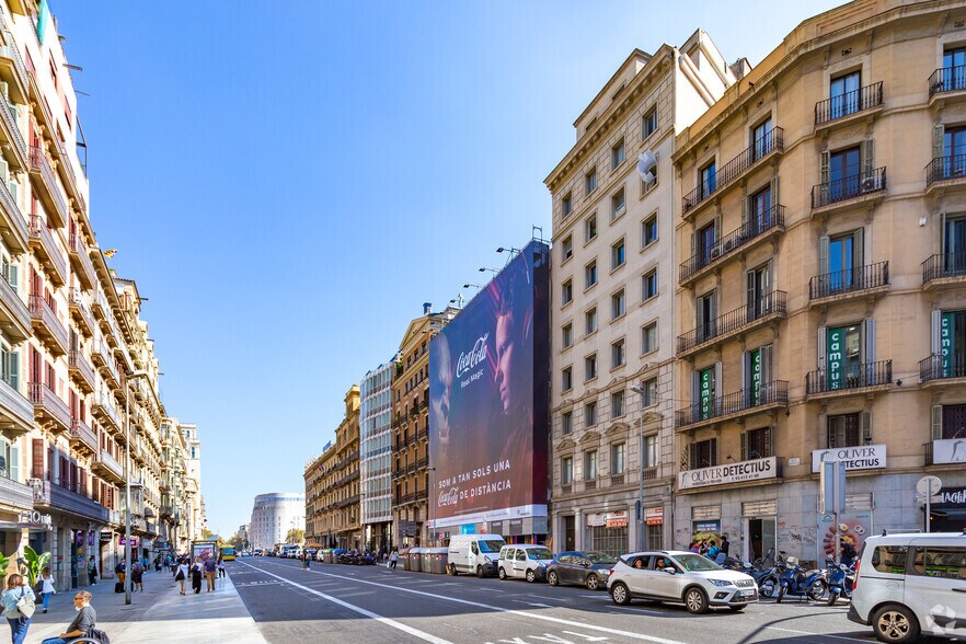 Bureau dans Barcelone, Barcelona à vendre - Photo de l’immeuble – Image 3 sur 10