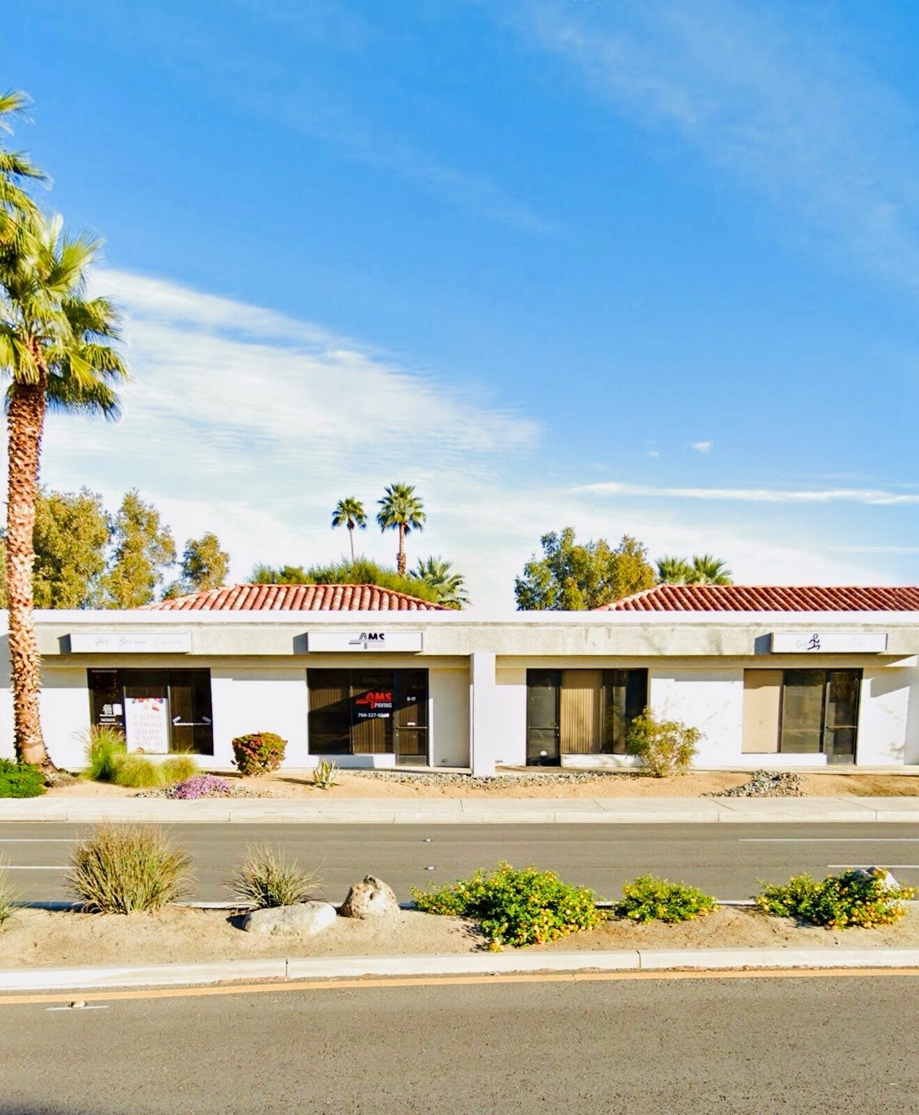 72880 Fred Waring Dr, Palm Desert, CA à louer Photo de l’immeuble– Image 1 sur 2