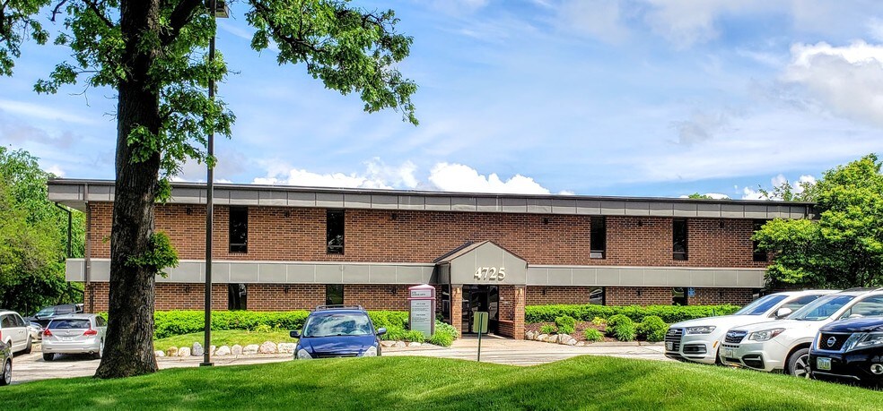 4725 Merle Hay Rd, Des Moines, IA à louer - Photo de l’immeuble – Image 2 sur 3