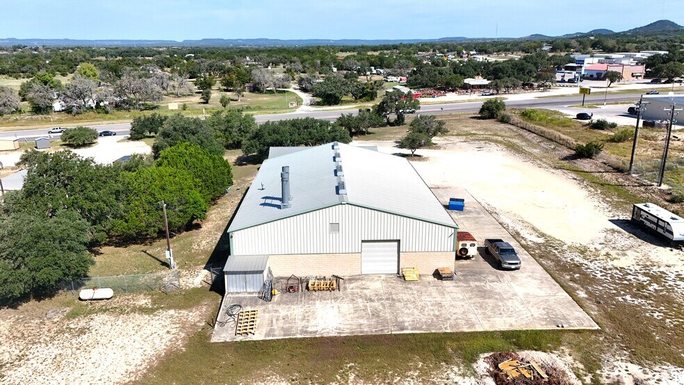 3848 State Highway 16 S, Bandera, TX à vendre - Photo de l’immeuble – Image 3 sur 7