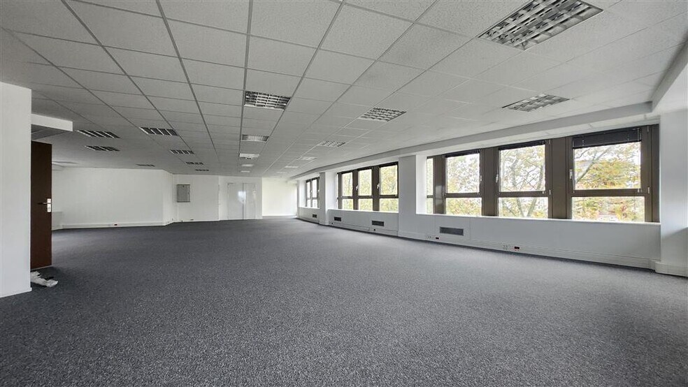 Bureau dans La Garenne-Colombes à louer - Photo intérieure – Image 2 sur 7