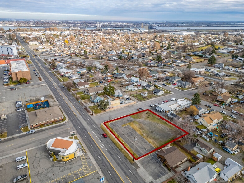 803 S Washington St, Kennewick, WA à louer - Aérien – Image 1 sur 10