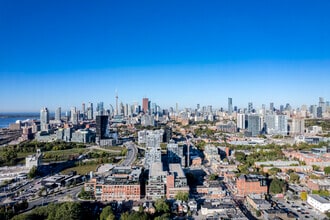 100 Broadview Ave, Toronto, ON - VUE AÉRIENNE  vue de carte