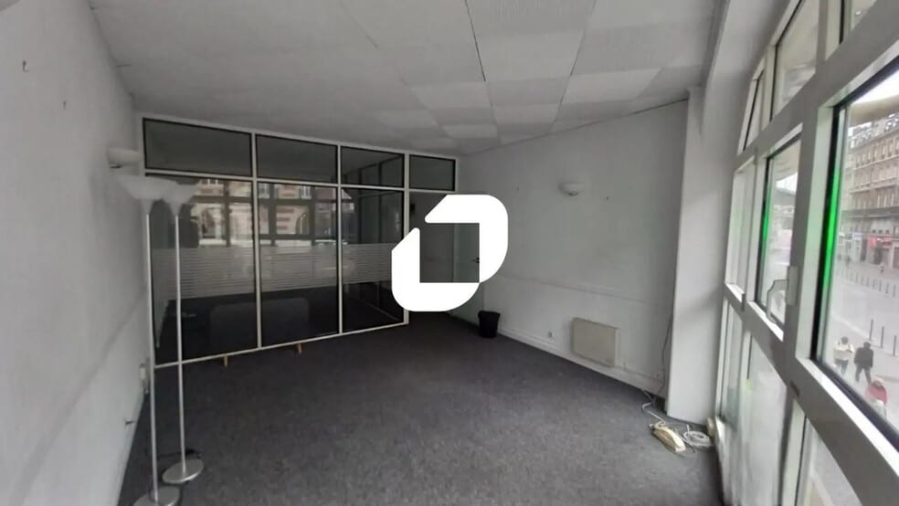 Bureau dans Lille à louer - Photo de l’immeuble – Image 2 sur 7