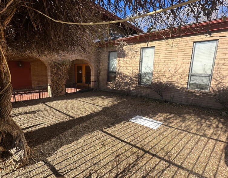 431 S San Francisco St, Flagstaff, AZ à louer - Photo de l’immeuble – Image 3 sur 7