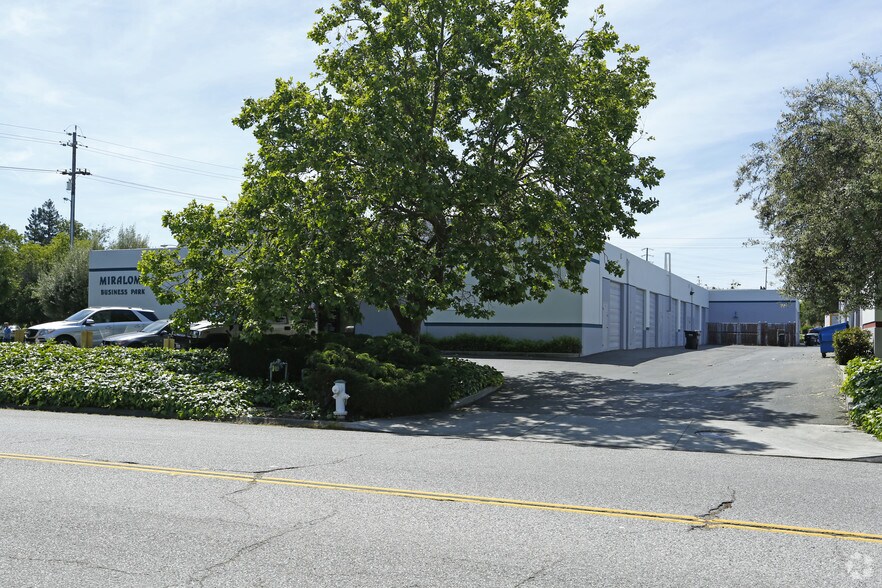 1190 Miraloma Way, Sunnyvale, CA à louer - Photo de l’immeuble – Image 1 sur 6