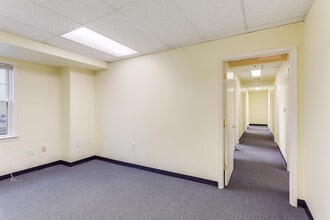 4701 Randolph Rd, Rockville, MD à louer Photo intérieure– Image 2 sur 12