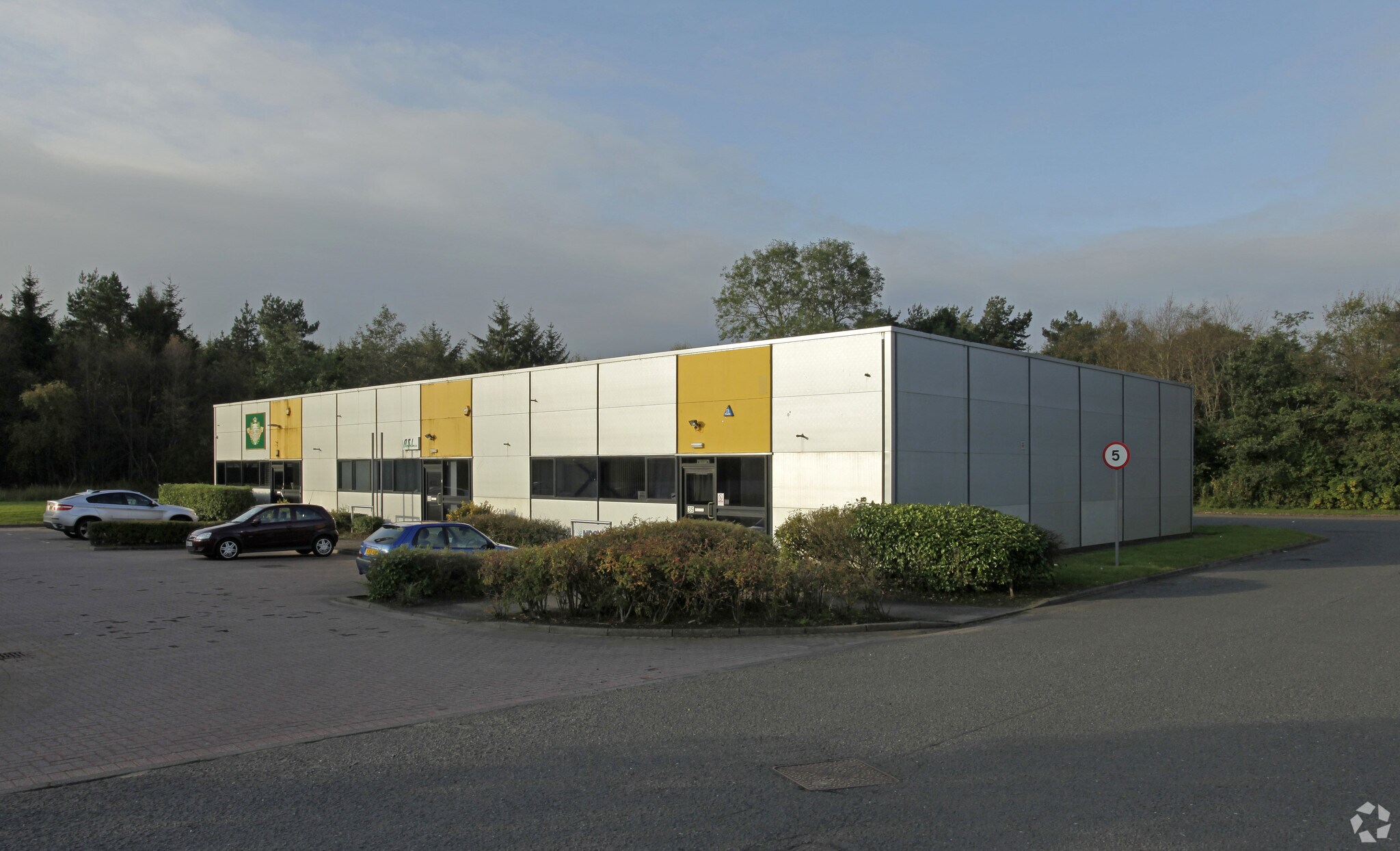 31-35 Langlands Pl, East Kilbride à louer Photo principale– Image 1 sur 14