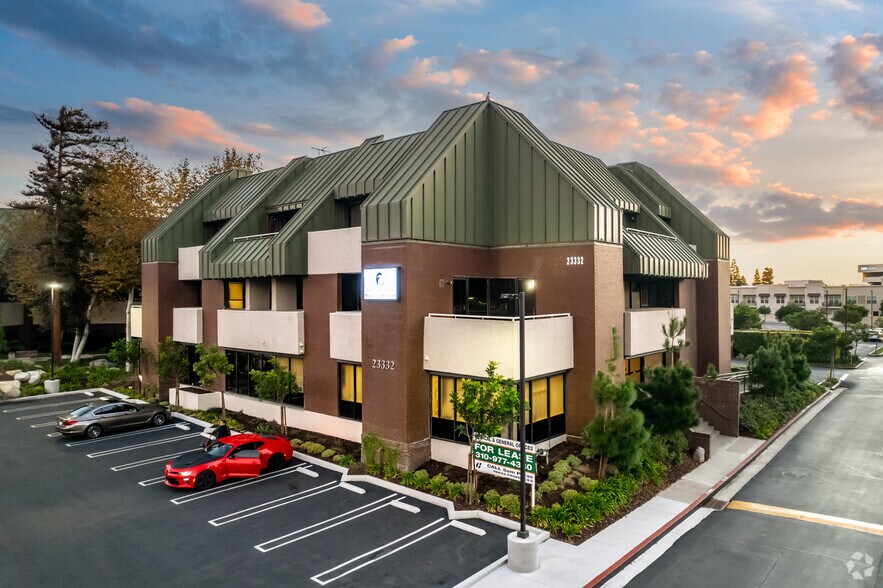 23332 Hawthorne Blvd, Torrance, CA à louer - Photo de l’immeuble – Image 1 sur 20