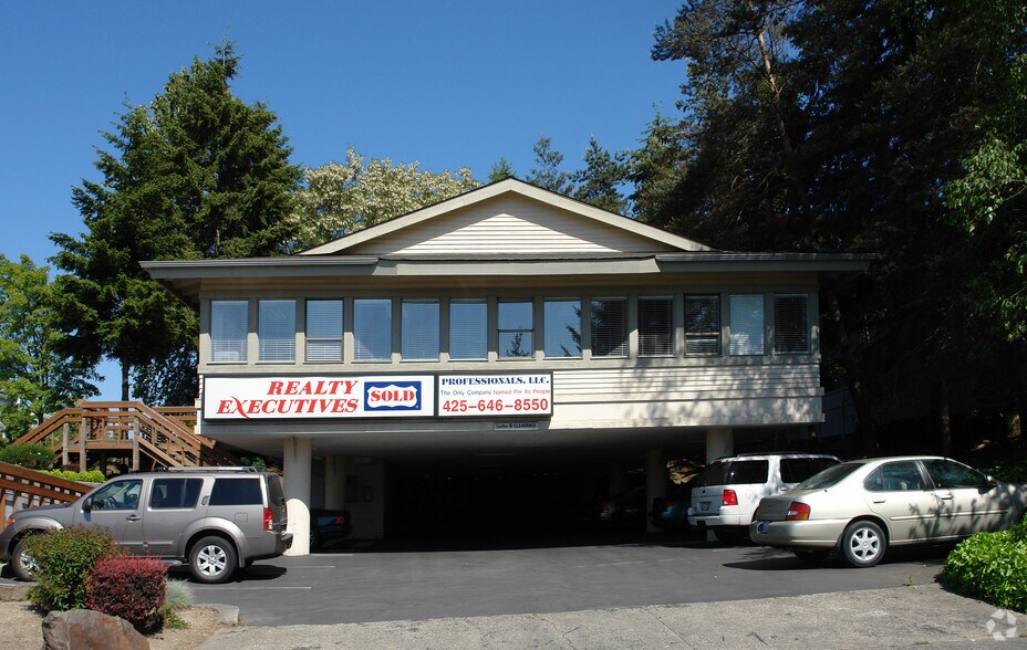 12207 NE 8th St, Bellevue, WA à louer - Photo de l’immeuble – Image 2 sur 8