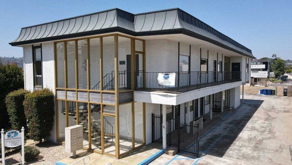 312 Highland Ave, El Cajon, CA à vendre - Photo de l’immeuble – Image 3 sur 22