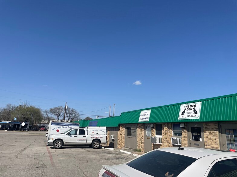 1515 S Mcdonald St, McKinney, TX à louer - Photo de l’immeuble – Image 2 sur 3