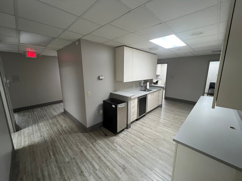 1504 N Thornton Ave, Dalton, GA à louer - Photo de l’immeuble – Image 3 sur 4
