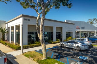 14525 Valley View Ave, Santa Fe Springs, CA à louer Photo intérieure– Image 2 sur 2