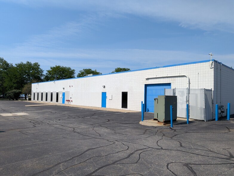 745-755 Phoenix Dr, Ann Arbor, MI à louer - Photo de l’immeuble – Image 3 sur 4