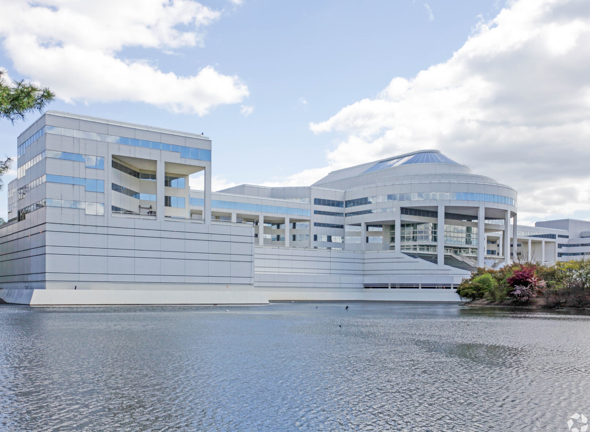 800 Westchester Ave, Rye Town, NY à louer Photo principale– Image 1 sur 16