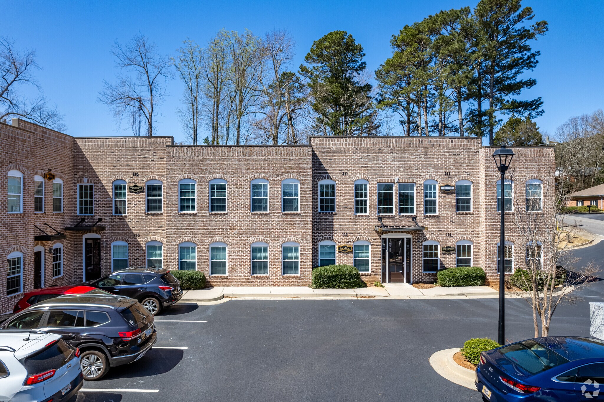 110 Samaritan Dr, Cumming, GA à vendre Photo de l’immeuble– Image 1 sur 6