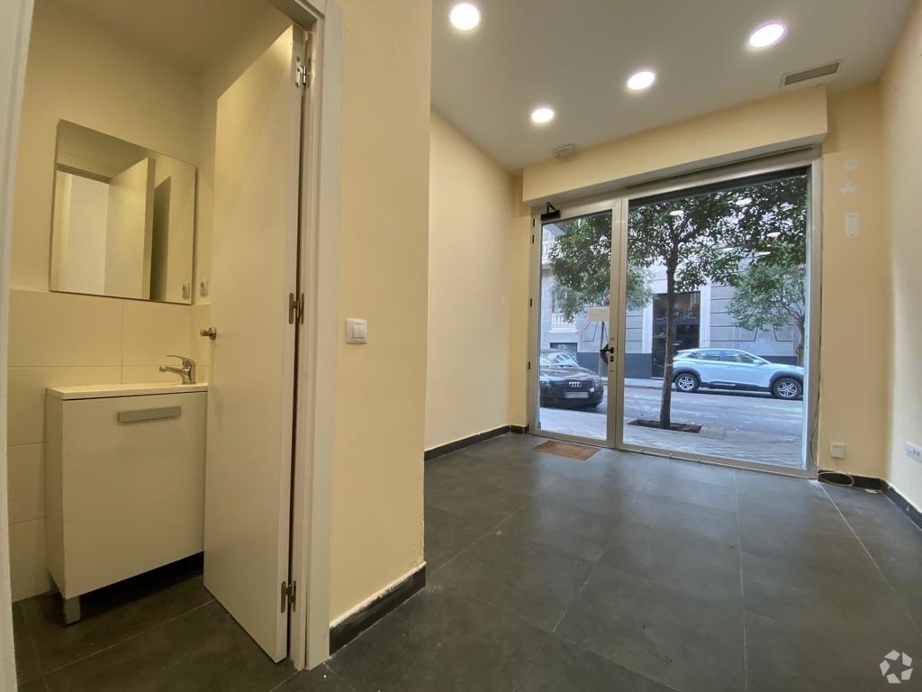 Madrid, MAD 28006 - Lot Puerta D, Esc. 1 -  - Photo intérieure - Image 1 of 10