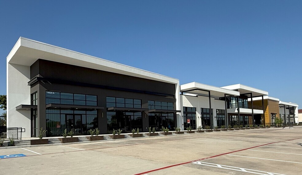 14025 Northwest Fwy, Houston, TX à louer - Photo de l’immeuble – Image 3 sur 4