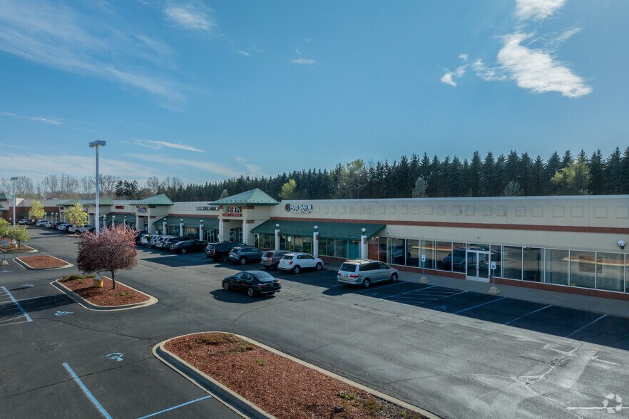 551-651 Romence Rd, Portage, MI à louer - Photo de l’immeuble – Image 3 sur 17