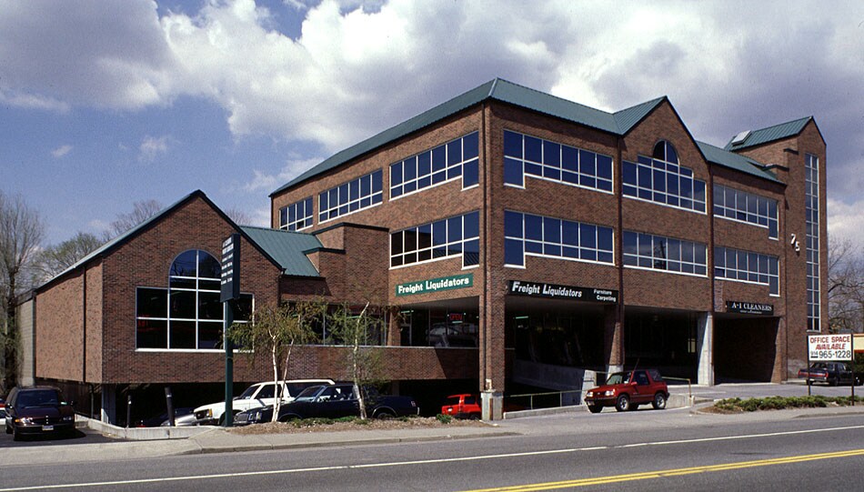 75 N Central Ave, Elmsford, NY à louer - Photo de l’immeuble – Image 2 sur 7