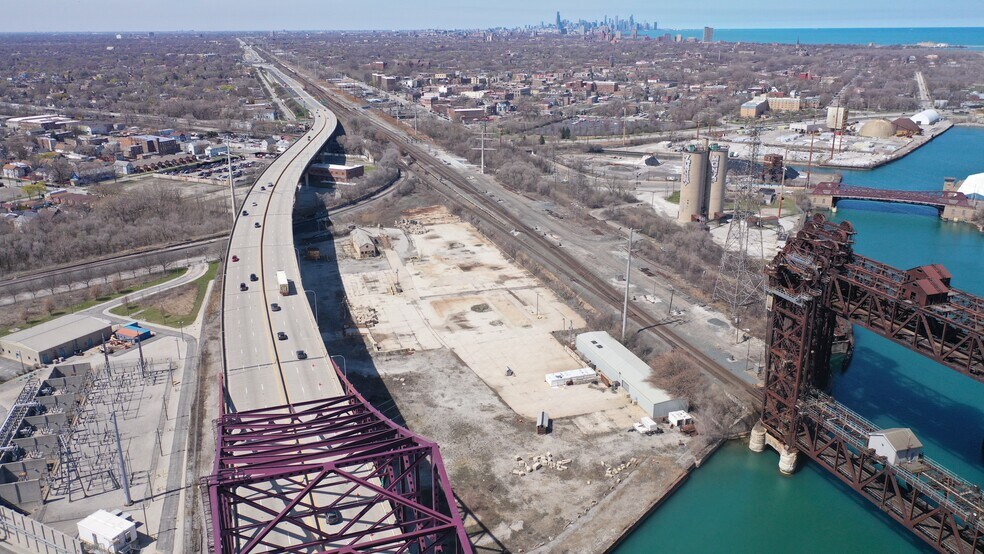 3200 E 96th St & 9601 S Baltimore Ave portefeuille de 2 biens à vendre sur LoopNet.fr - Aérien – Image 1 sur 3