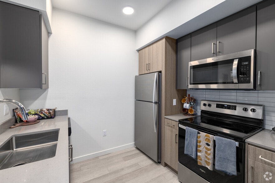 4520 Alvarado Canyon Rd, San Diego, CA à louer - Photo intérieure – Image 3 sur 30