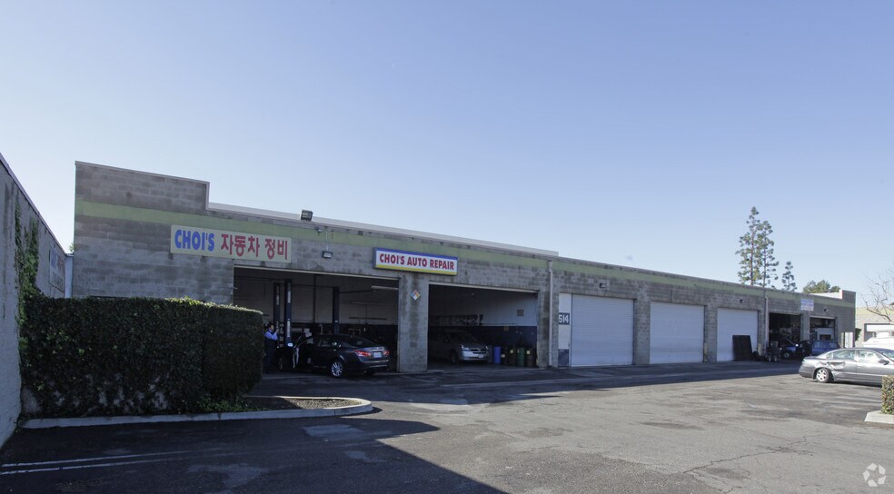 510-516 Gilbert St, Fullerton, CA à louer - Photo de l’immeuble – Image 3 sur 6