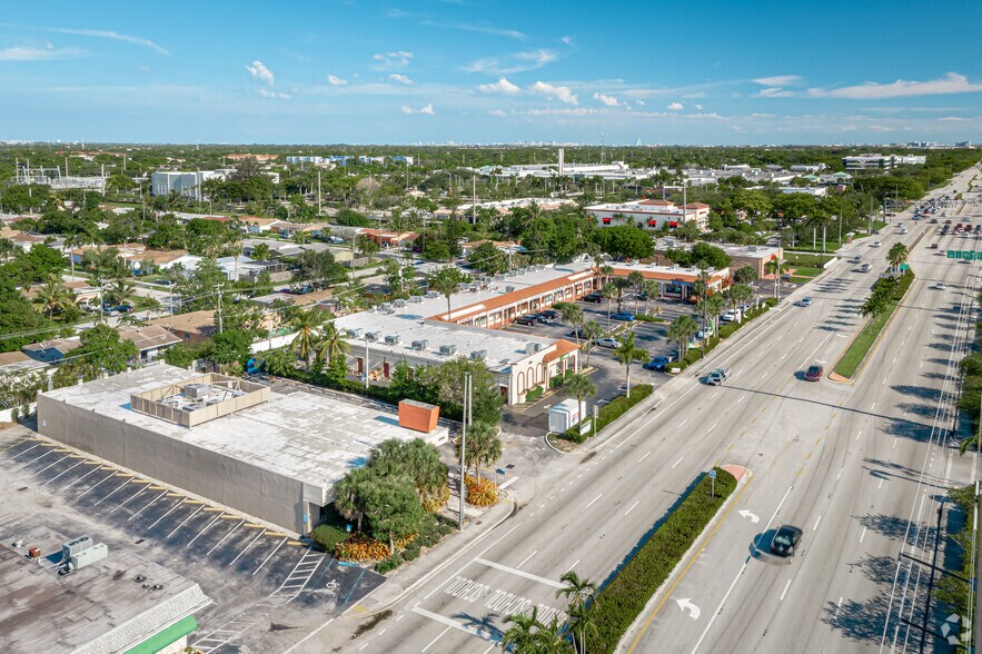 2074-2130 N University Dr, Fort Lauderdale, FL à louer - Aérien – Image 3 sur 3