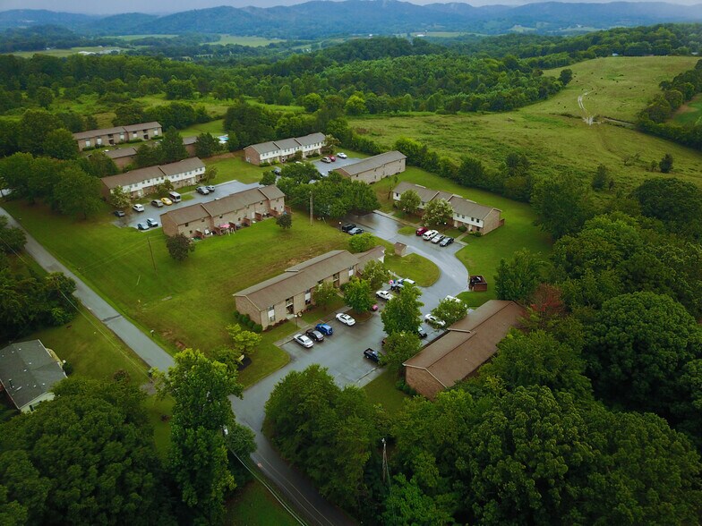 992 Old Reservoir Rd, Maryville, TN à vendre - Photo de l’immeuble – Image 2 sur 3
