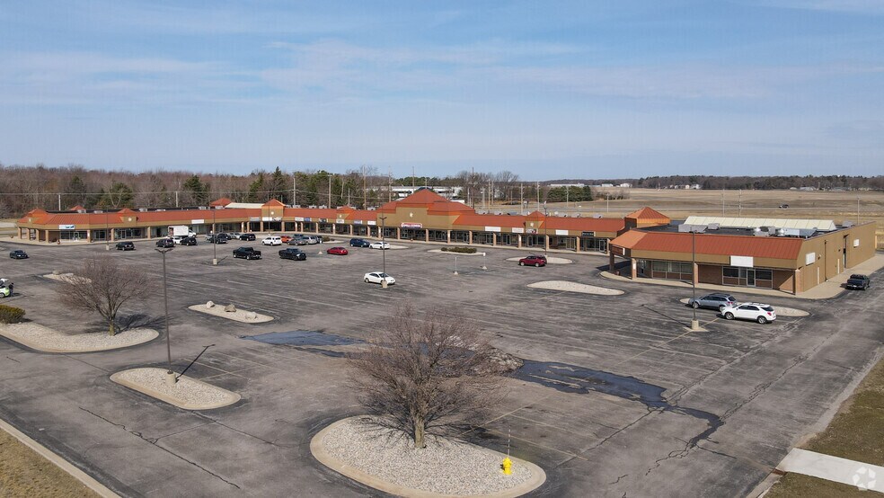 1028-1086 E Sternberg Rd, Muskegon, MI à louer - Photo principale – Image 1 sur 6