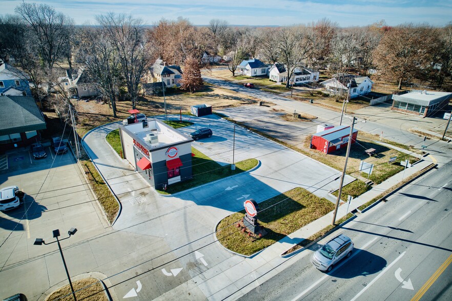 319 W Austin Blvd, Nevada, MO à vendre - Aérien – Image 2 sur 3