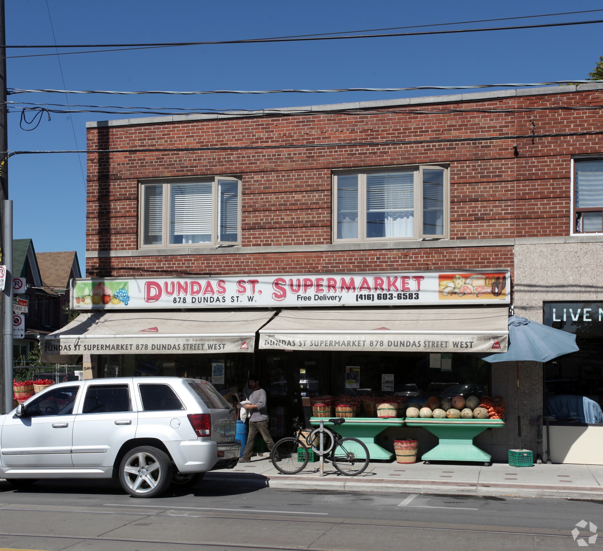 878-880 Dundas St W, Toronto, ON à vendre Photo principale– Image 1 sur 3