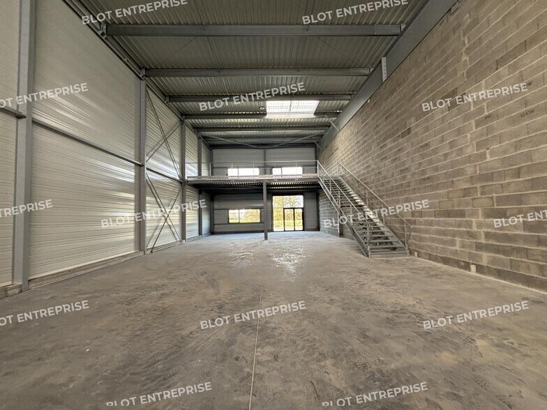 Industriel/Logistique dans Thouaré-sur-Loire à louer - Photo de l’immeuble – Image 2 sur 5